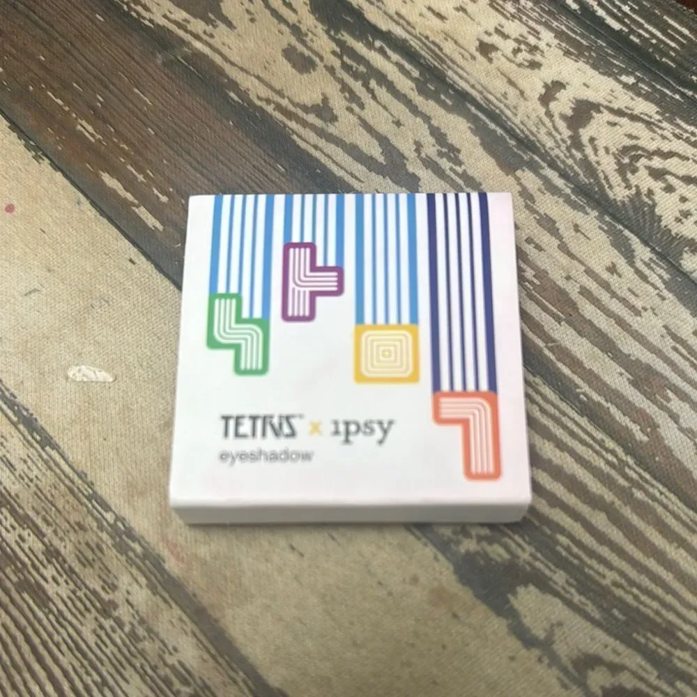 NEW Tetris x Ipsy Blue Jewel-Tone *Top Out* Eyeshadow Palette